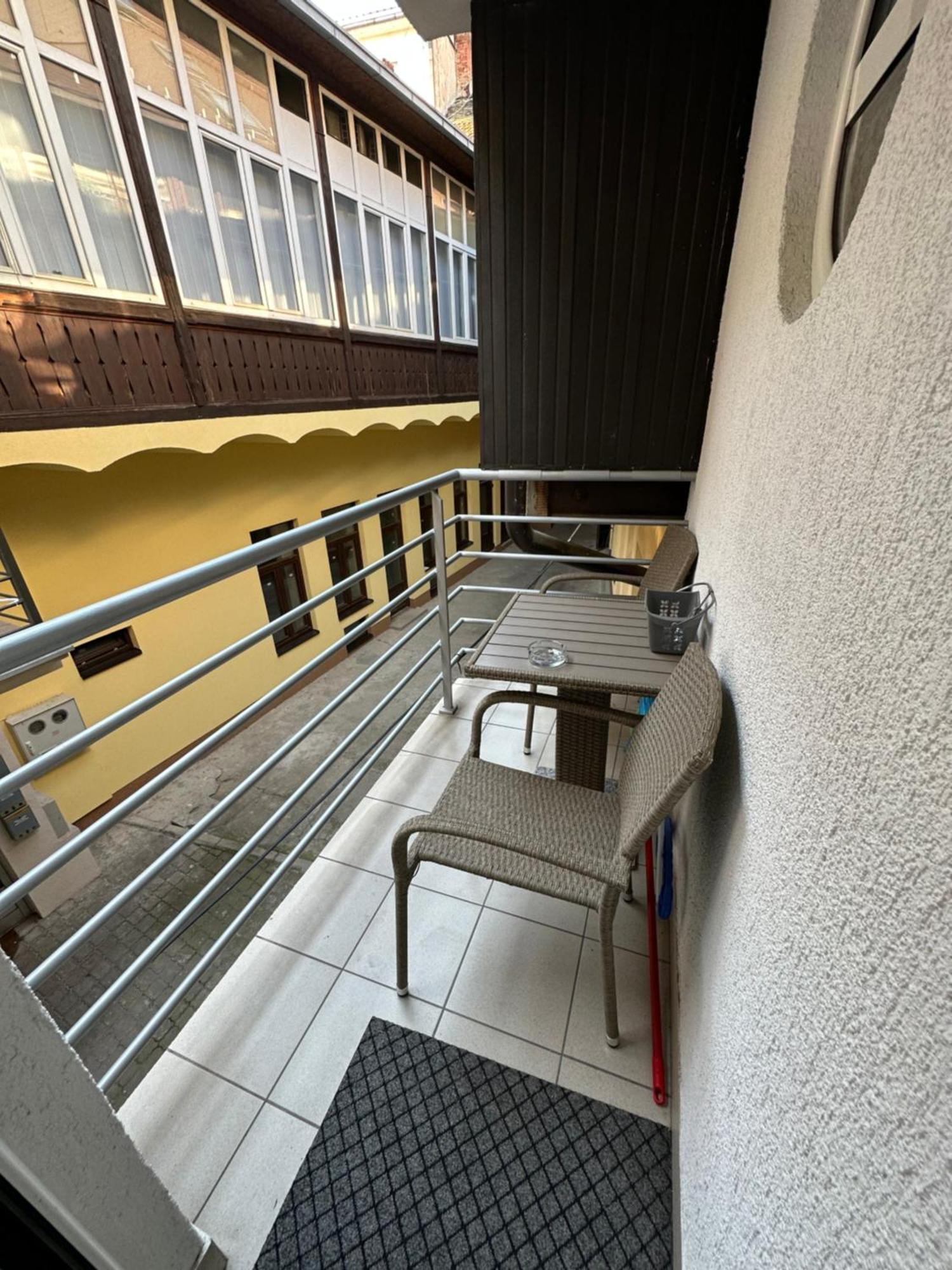 Imperija Apartman Kragujevac Kültér fotó